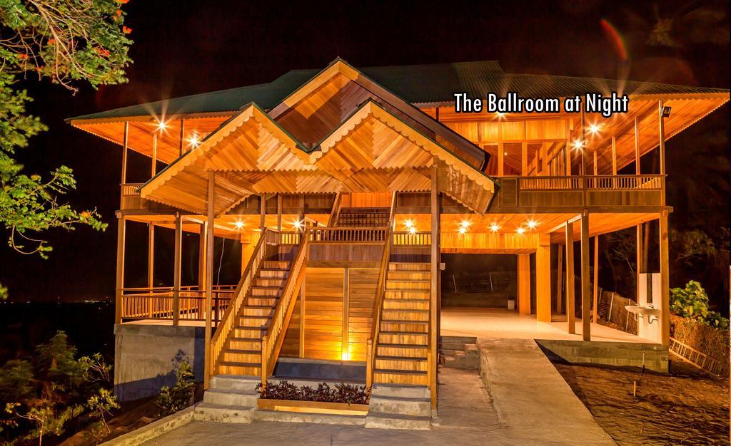 Botanica Nature Resort Bitung Exterior photo